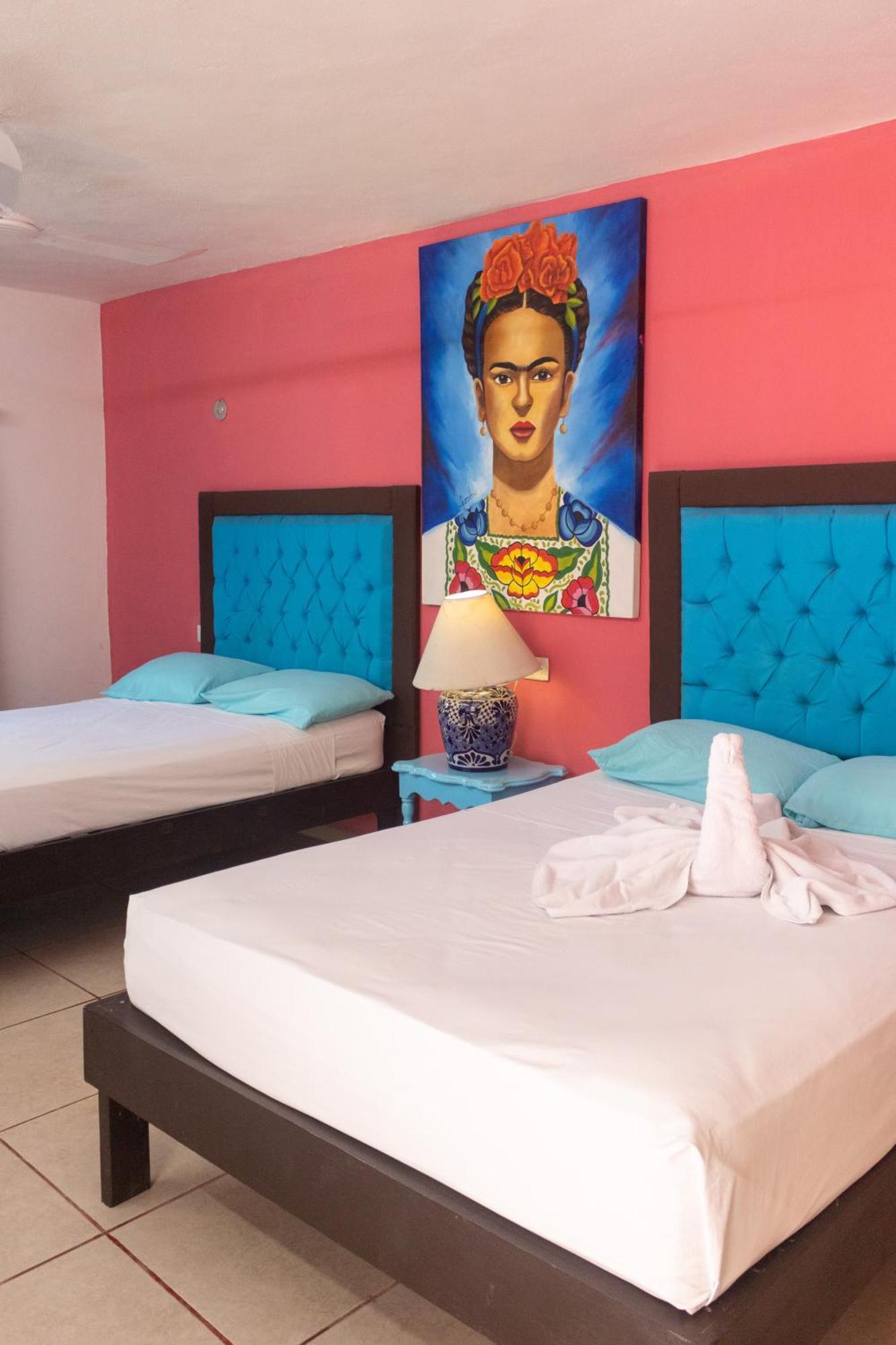 Hostal Tunich Naj & Hotel Вальядолід Екстер'єр фото